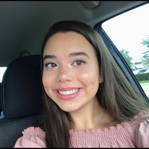 Meet your Posher, Natalie